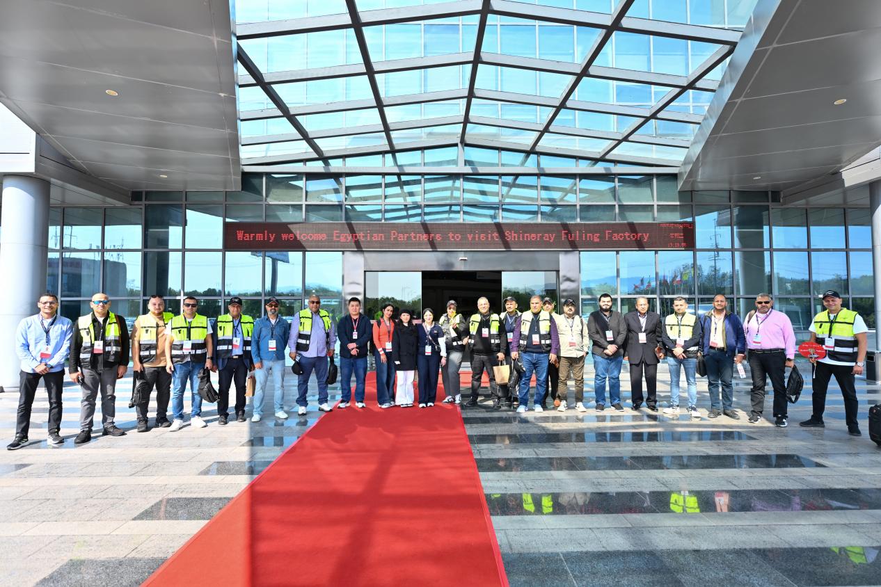 埃及GM代表团访鑫源汽车 深化战略合作共拓北非市场